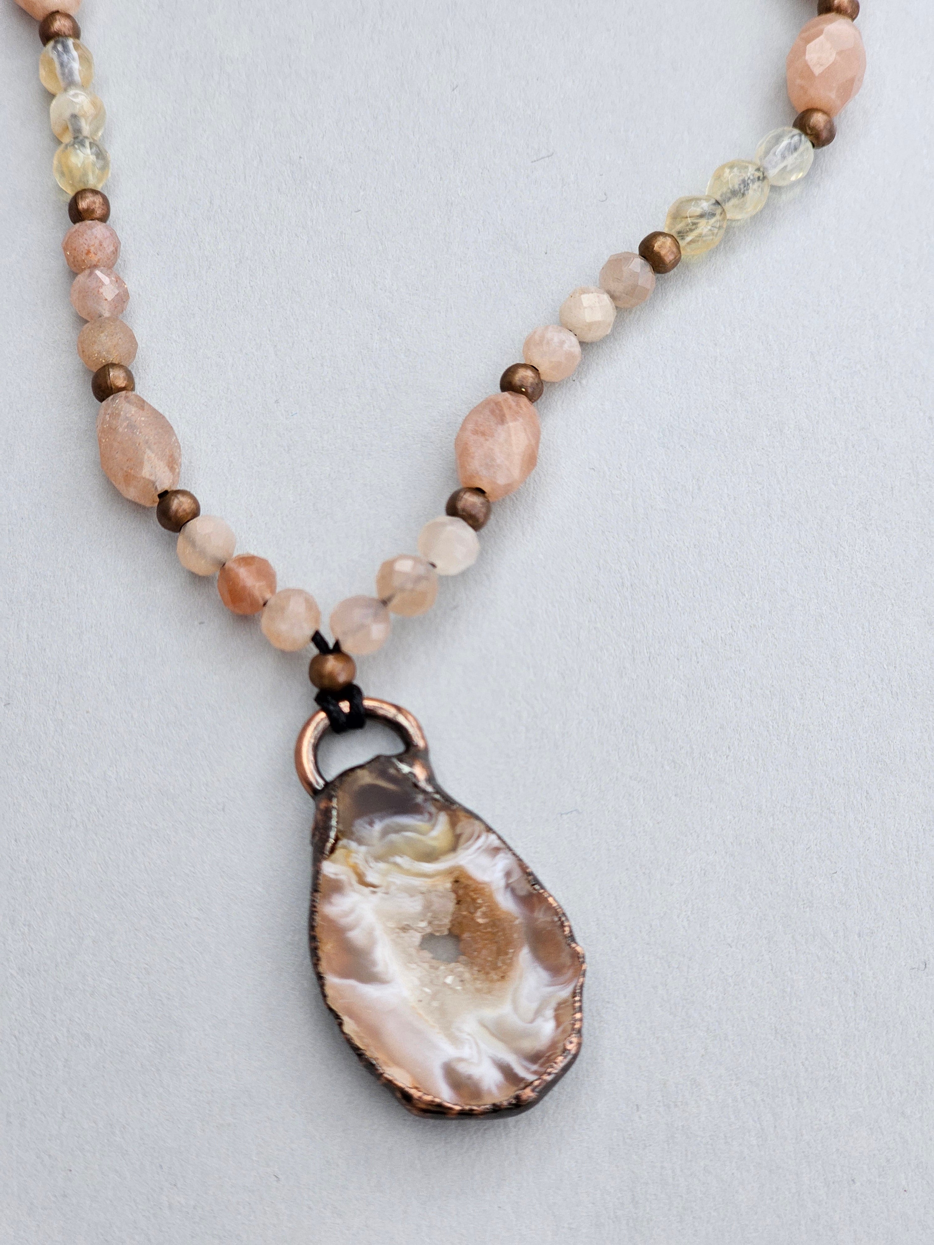 Radiant Agate Sunlight Within – Agate, Sunstone and Citrine Necklace