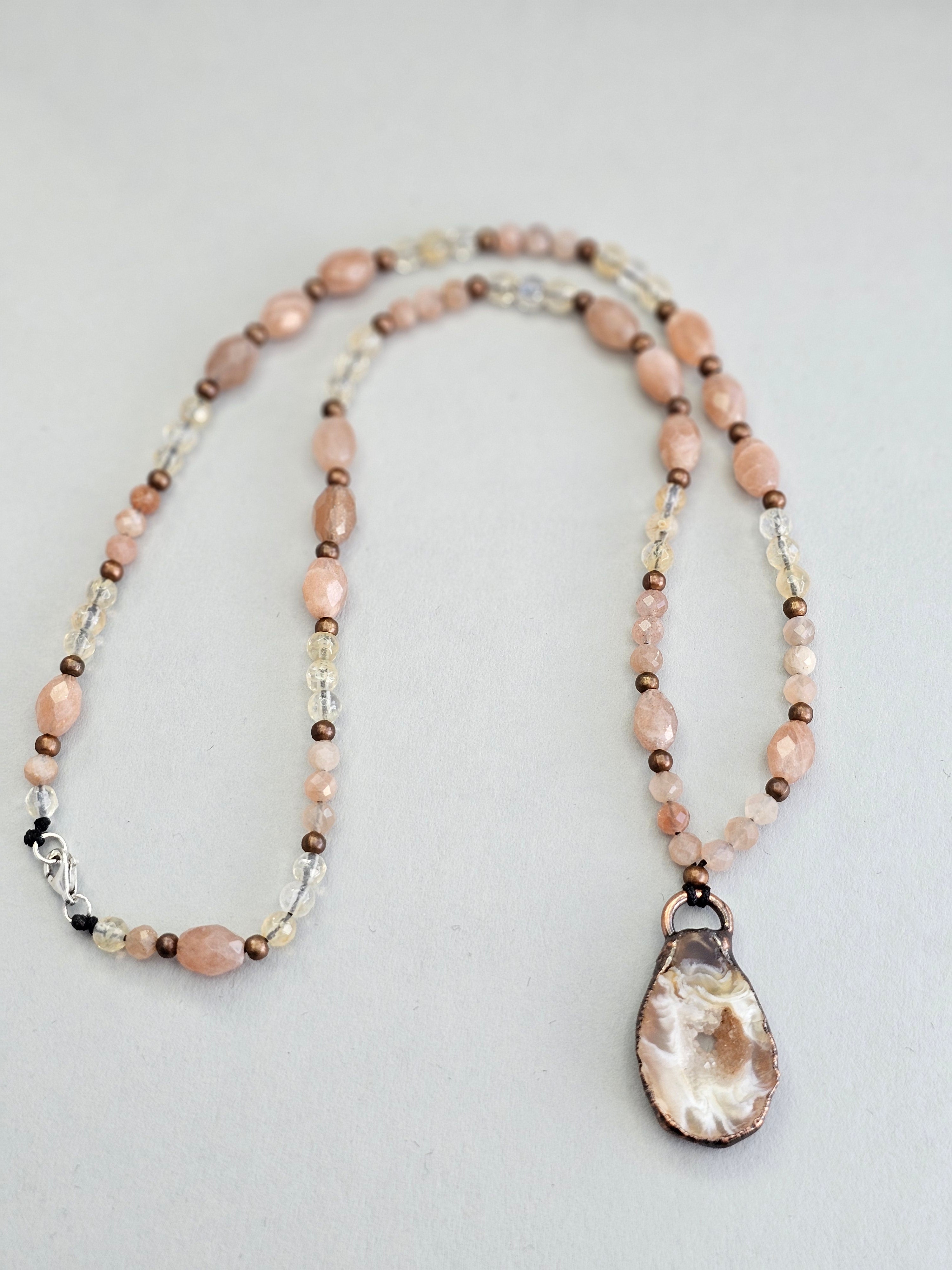 Radiant Agate Sunlight Within – Agate, Sunstone and Citrine Necklace