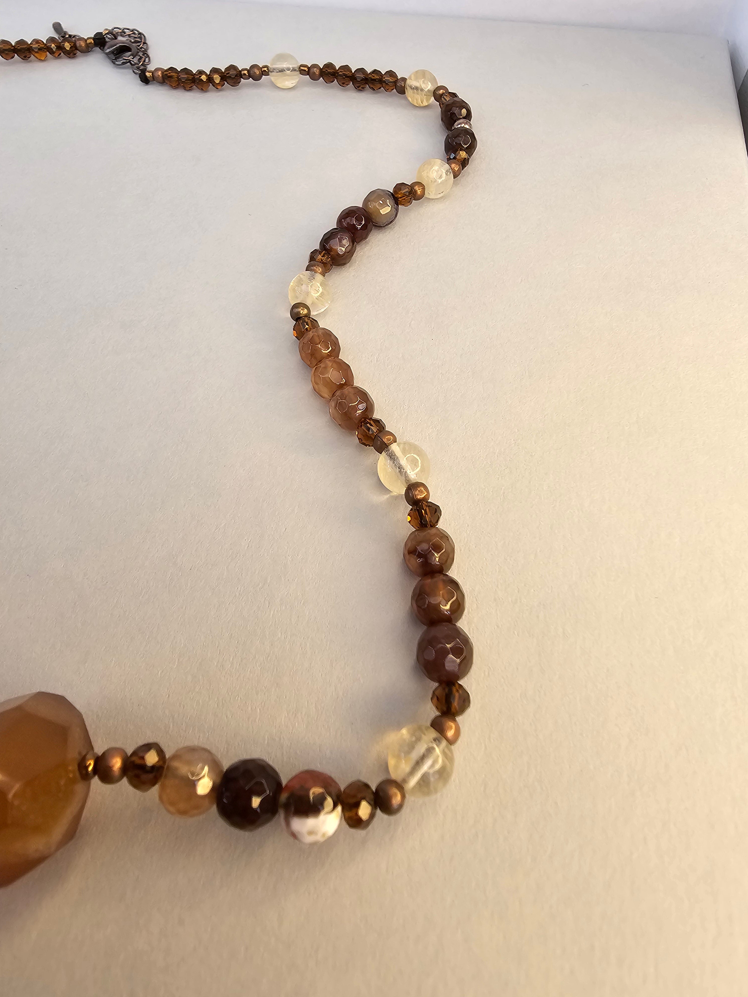 Golden Earth Necklace – Agate, Gold Quartz and Copper